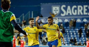 Estoril Praia vence Arouca e garante manutenção na I Liga de futebol