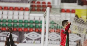 Após três jornadas sem vencer Estrela ganha três pontos em casa