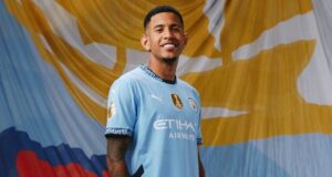 Manchester City contrata médio brasileiro Savinho médio brasileiro Savinho