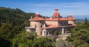Roubaram dois jarrões do Palácio de Monserrate
