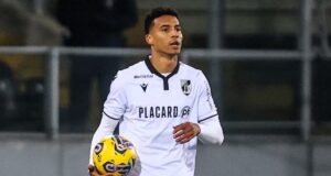 Alberto Costa a caminho de Alvalade