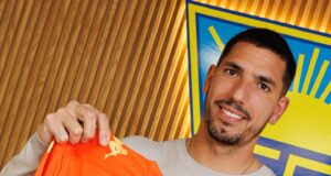 Joel Robles prolongou contrato com Estoril-Praia até 2028