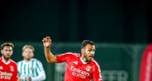 Sporting mantém liderança à condição e Benfica ganha em Vila do Conde