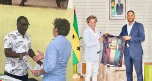Estrela assina protocolo histórico com Grupo Sport Operário de São Tomé e Príncipe