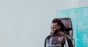 Gansos regressam sem anunciar reforços