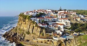 Piscina das Azenhas do Mar interdita devido a graves deficiências estruturais
