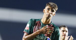 Tiago Gabriel foi transferido em Janeiro de 2025 mas ainda pode render dinheiro ao E. Amadora Tiago Gabriel