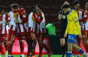 Liga Portugal Betclic: Estoril-Praia “apadrinha” primeira vitória do AVS