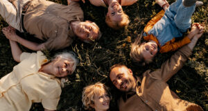 Prémio Missão 70/26 entregue a “Ouvir a Hipertensão: o laço habitual que controla”