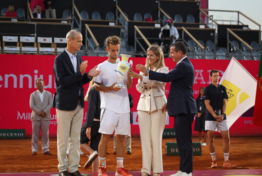 Luca Van Assche conquista o Millennium Estoril Open 2026