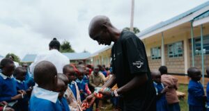 Catawiki: Parte do espólio de Eliud Kipchoge está em leilão