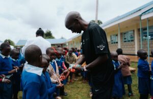 Catawiki: Parte do espólio de Eliud Kipchoge está em leilão