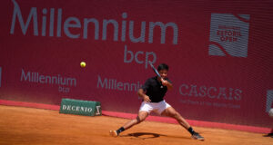 Tiago Torres elimina antigo top 20 e segue para a 2ª Ronda do Millennium Estoril Open