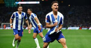 Liga Portugal Betclic: FC Porto derrota Arouca e assume a liderança da classificação