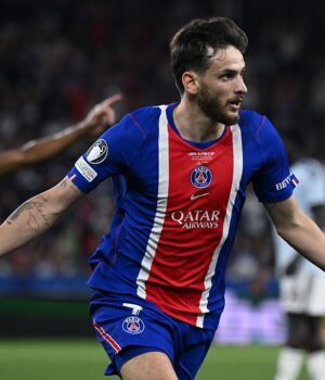 Supertaça Europeia: PSG domina Aston Villa e garante mais um troféu