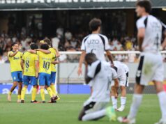 Liga Portugal Betclic: Arouca surpreende V. Guimarães e assume a liderança da “geral”