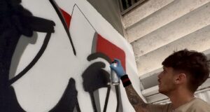 Arte urbana leva a história da AD Oeiras para as paredes do pavilhão