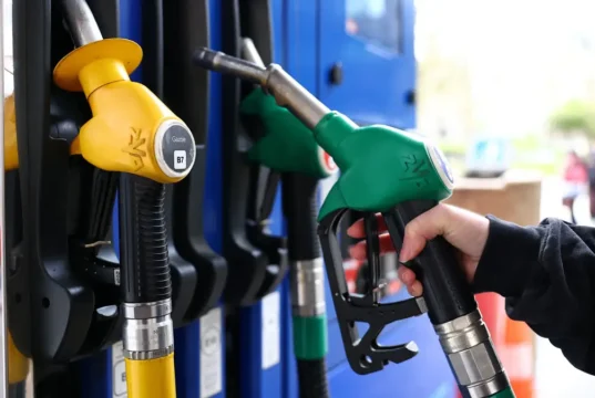 Combustíveis: gasóleo desce um cêntimo e gasolina sobe cinco na próxima semana