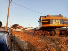 Antigos tanques do Cacém dão lugar a um terreno vazio e levantam questões sobre o futuro