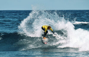 Peniche decide título nacional de surf entre Francisco Ordonhas e Guilherme Ribeiro