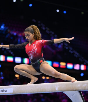 Mafalda Costa alcança nível de Alto Rendimento B no Mundial de Ginástica Artística