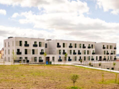 Amadora entrega casas a 48 famílias em empreendimento municipal no Cerrado da Mira